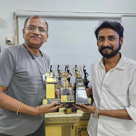 निर्माता रत्नाकर कुमार और निर्देशक धीरू यादव की जोड़ी ने रचा इतिहास, फिल्म ‘जया’ को सर्वश्रेष्ठ फिल्म और सर्वश्रेष्ठ निर्देशक का अवॉर्ड मिला’