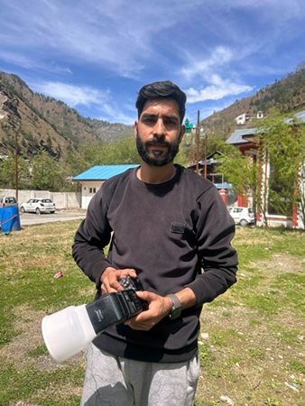 Shan Photographer An Emotion In Mountains Of District Doda