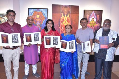 “Between Form And Silence” Recent Works By Artist Asha Shetty In Jehangir Art Gallery