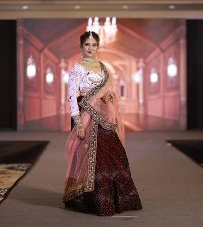 Actress Pallavi Thorave (1)